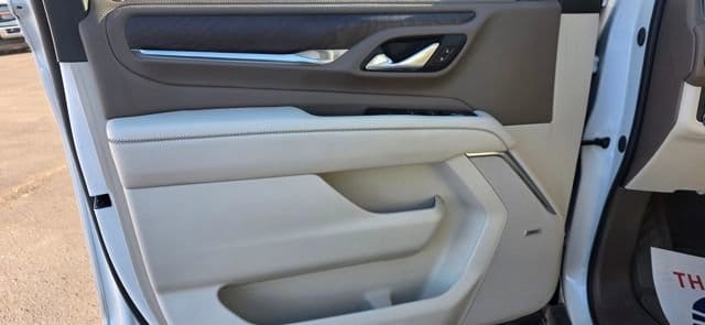 2024 GMC Yukon Denali - Photo 9