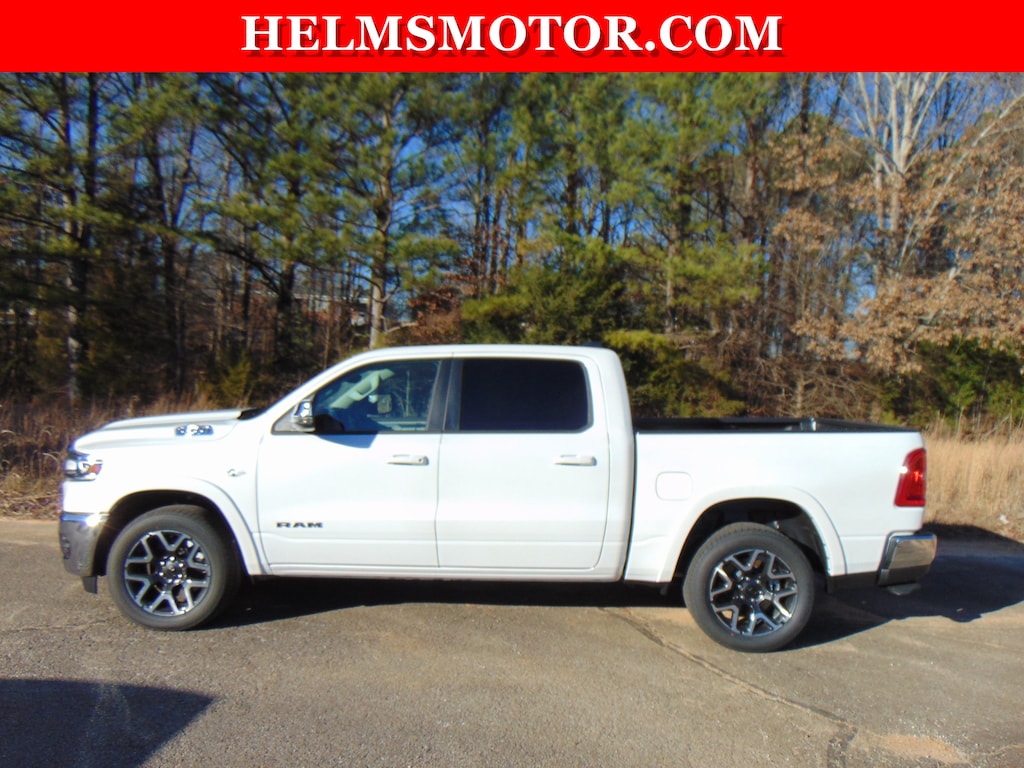 New 2026 Ram 1500 LARAMIE CREW CAB 4X4 5'7 BOX Pickup