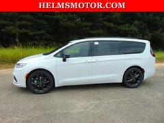 2025 Chrysler Pacifica LIMITED Passenger Van