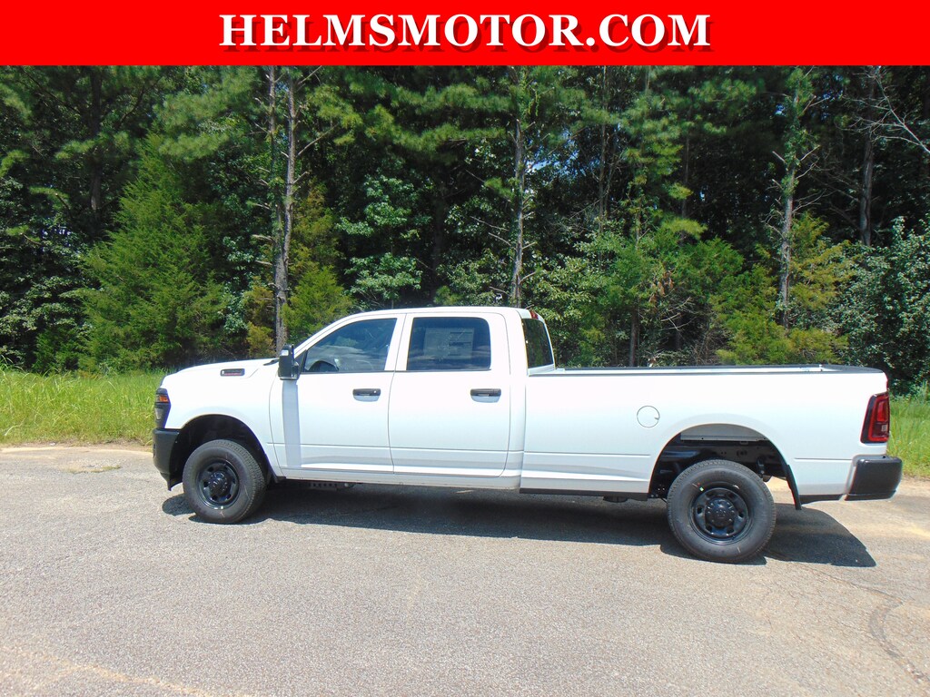 New 2026 Ram 2500 Tradesman Crew Cab 4x4 8' Box Pickup