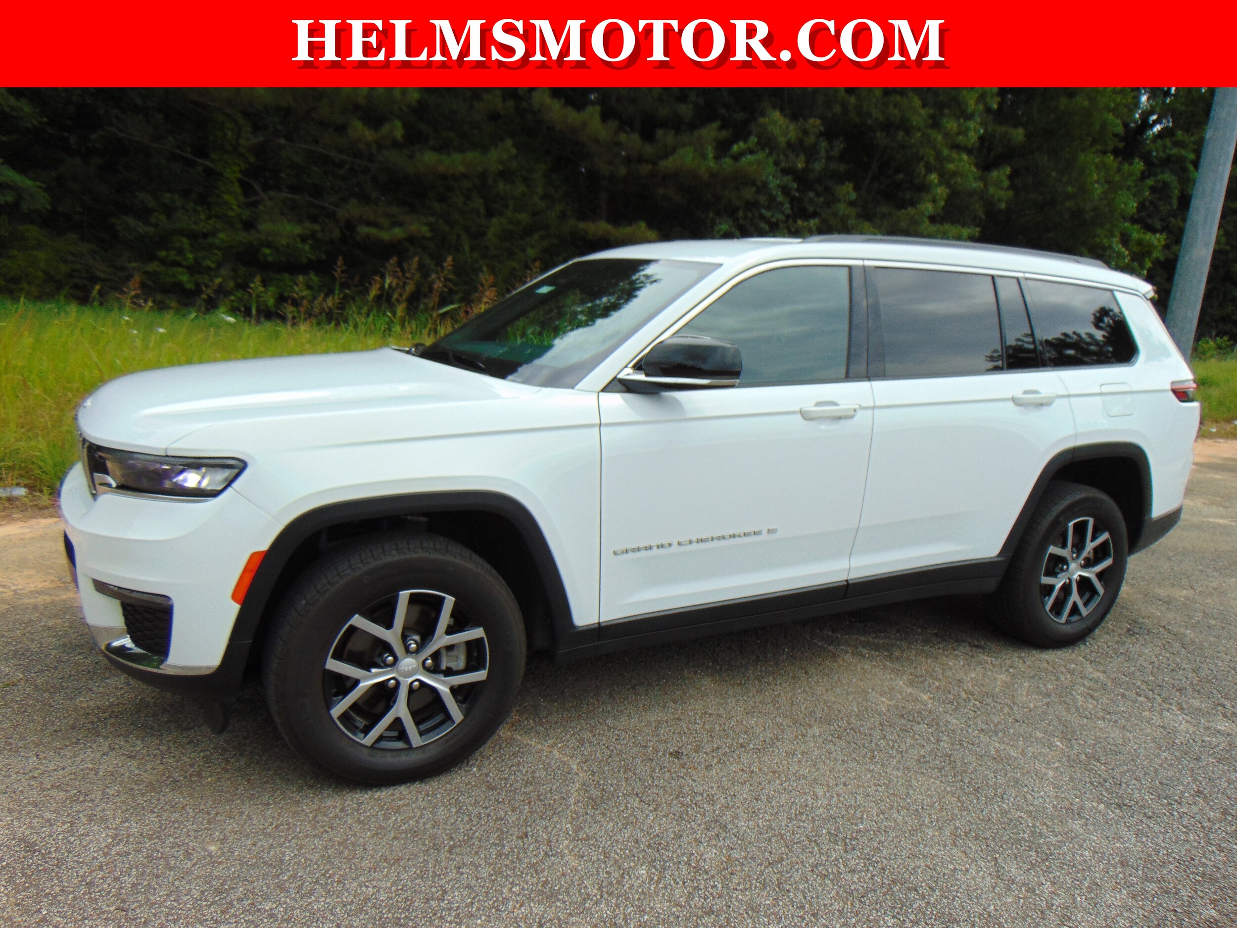 2024 Jeep Grand Cherokee Limited photo 3