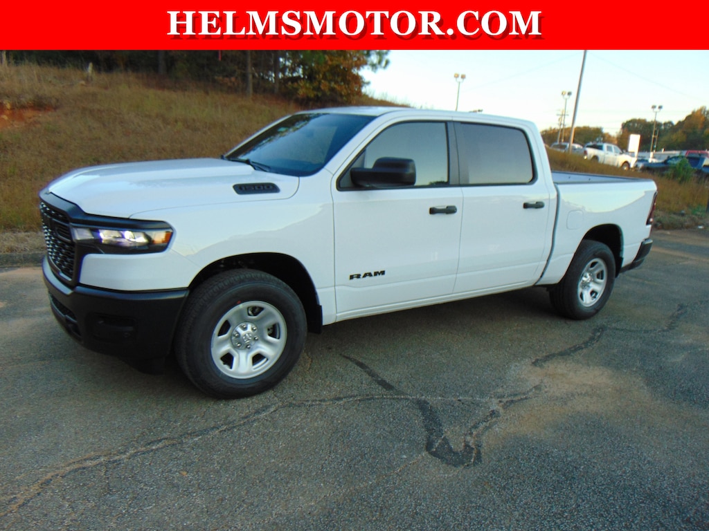 New 2026 Ram 1500 TRADESMAN CREW CAB 4X4 5'7 BOX Pickup