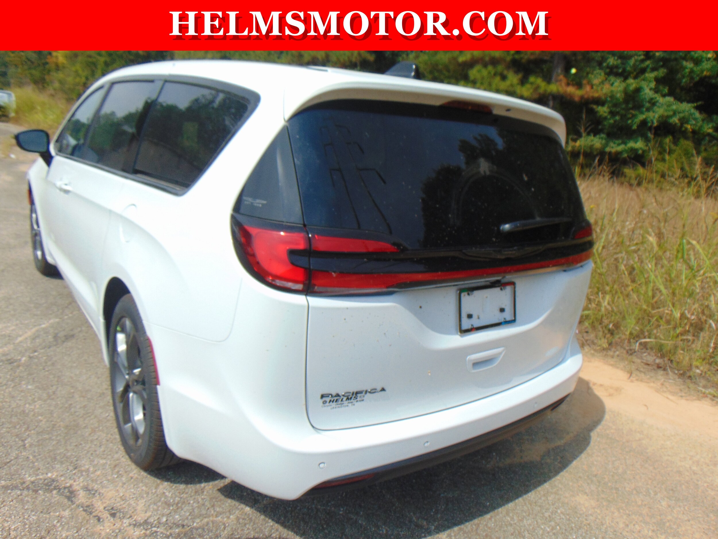 2026 Chrysler Pacifica Select - Photo 9