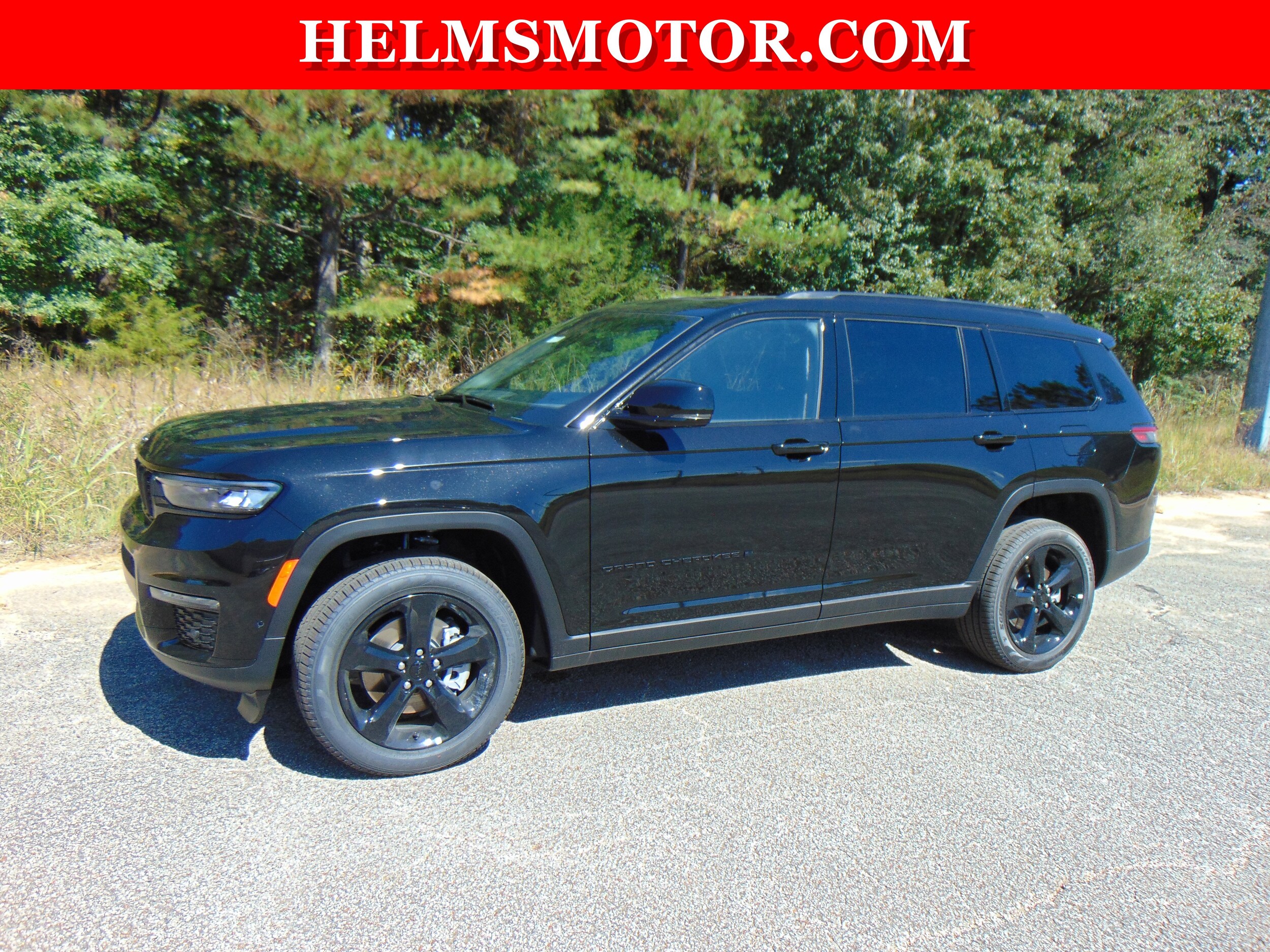 2025 Jeep Grand Cherokee Limited photo 2
