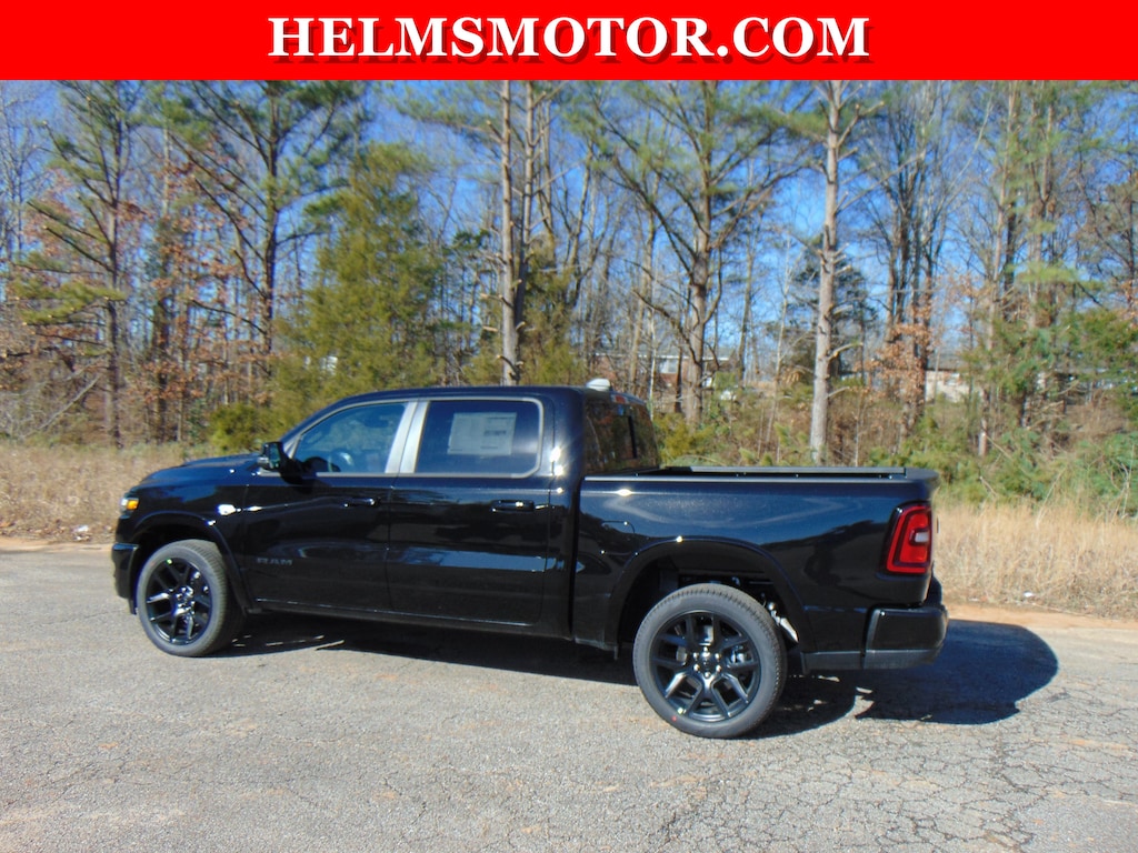 New 2026 Ram 1500 LARAMIE CREW CAB 4X4 5'7 BOX Pickup