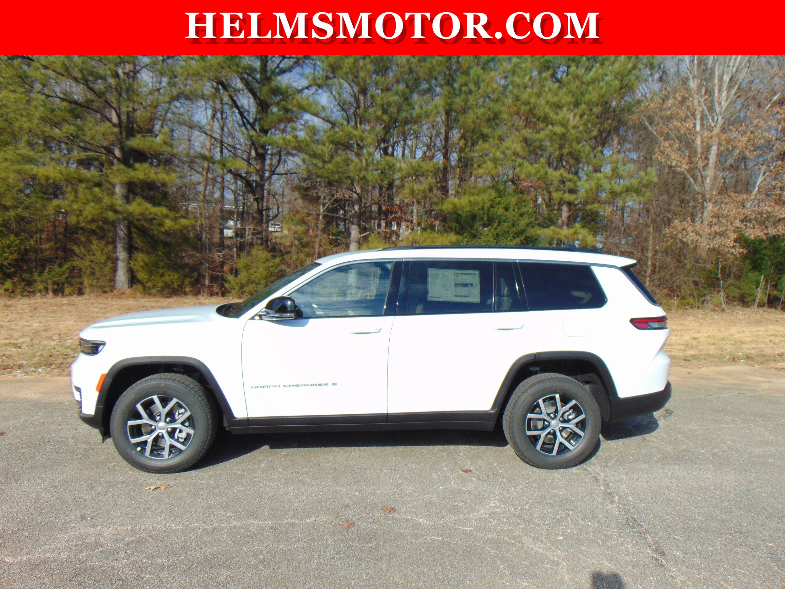 2025 Jeep Grand Cherokee Limited photo 2
