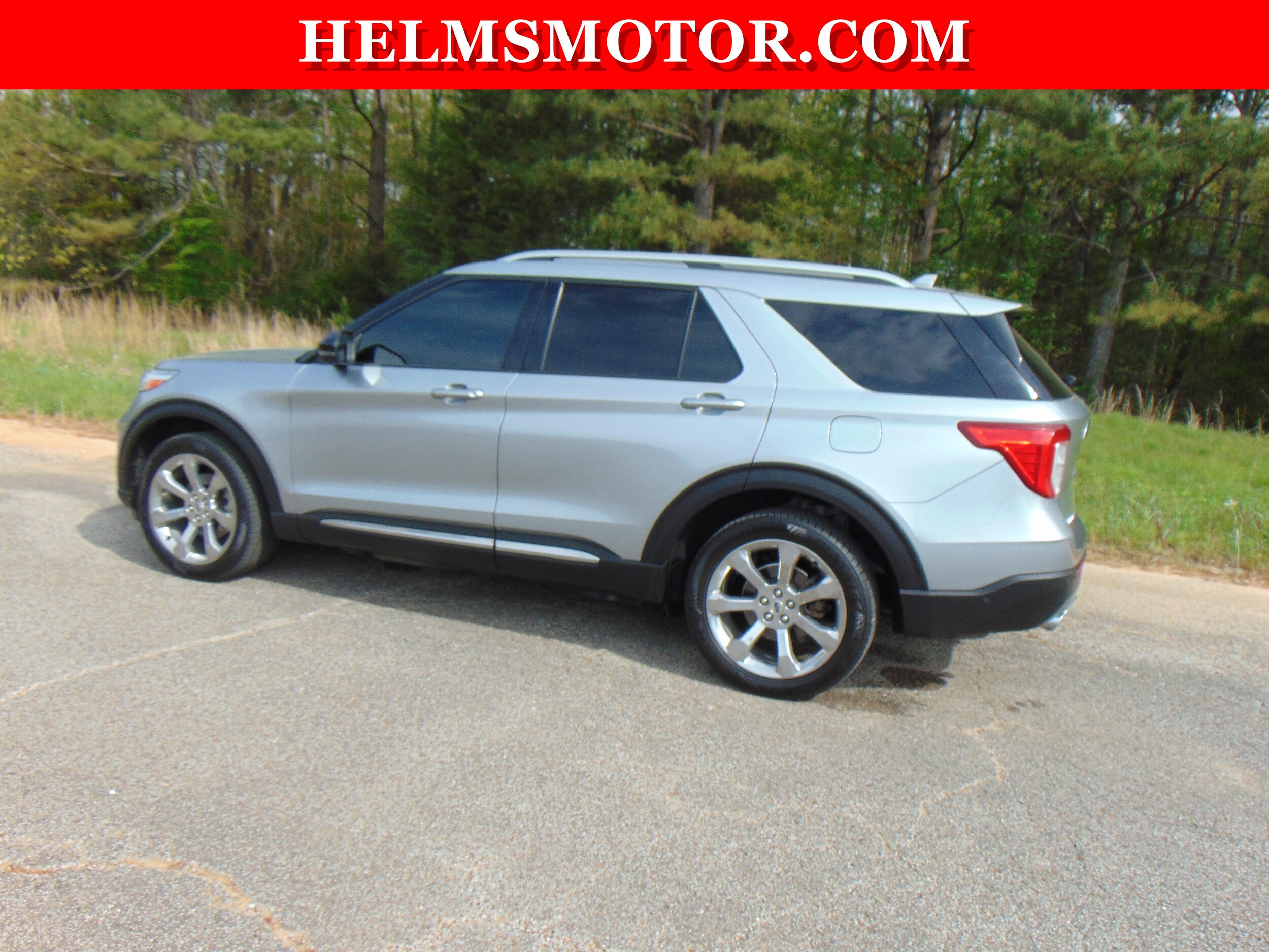 2020 Ford Explorer Platinum photo 4