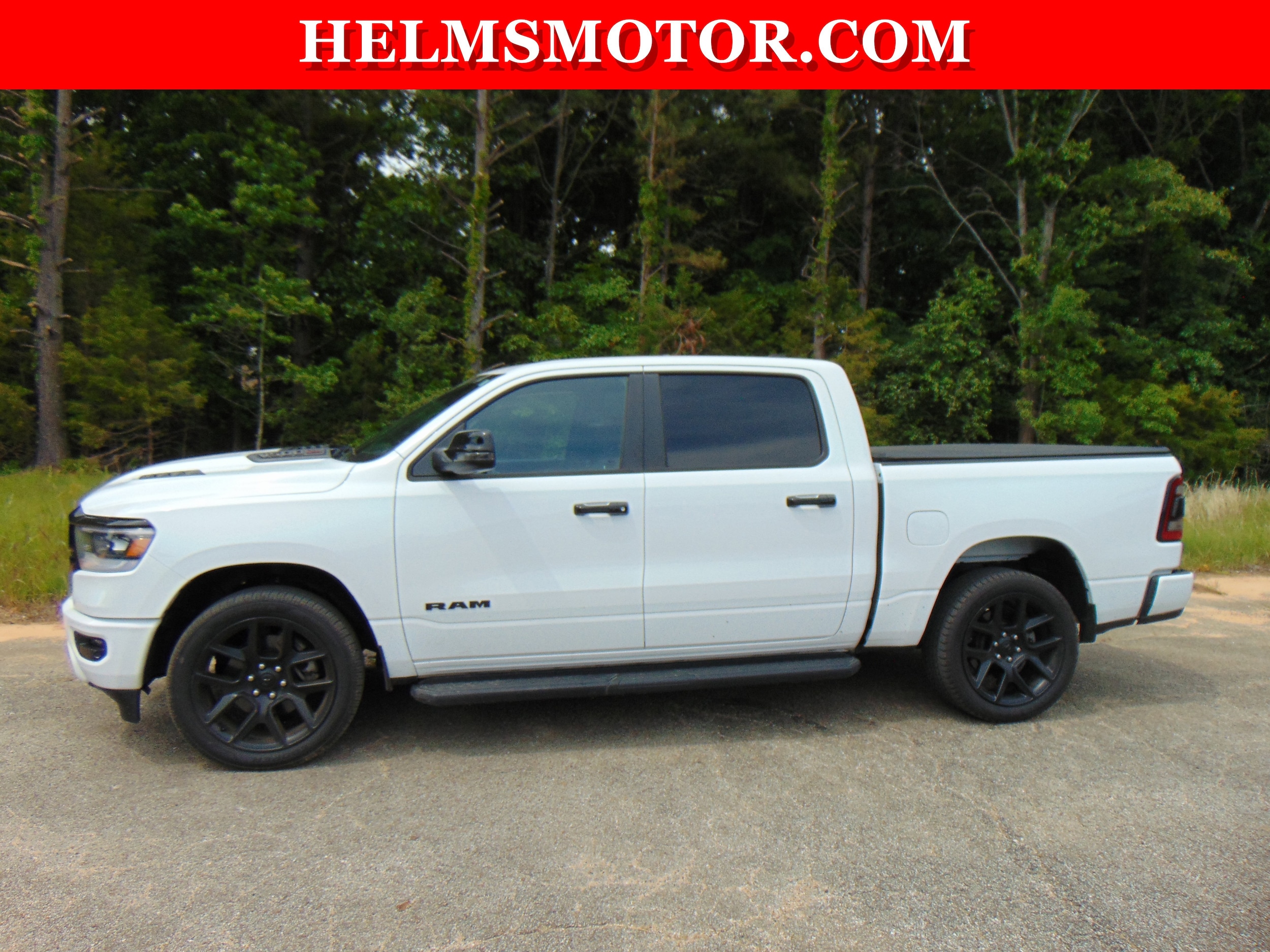 2023 RAM 1500 Laramie 4x4 Crew Cab 5'7's photo