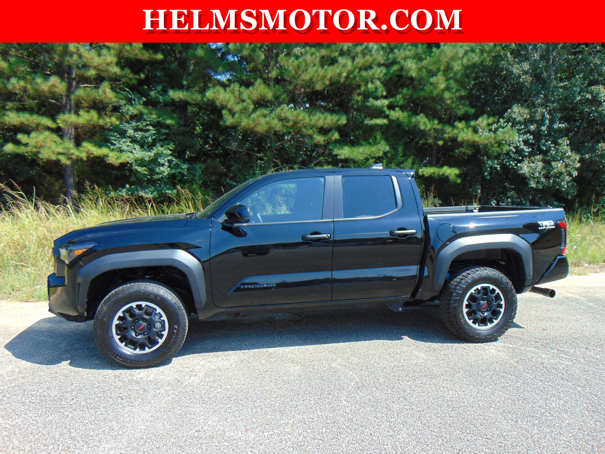 2024 Toyota Tacoma TRD photo 2