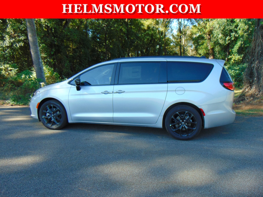 New 2026 Chrysler Pacifica SELECT Passenger Van