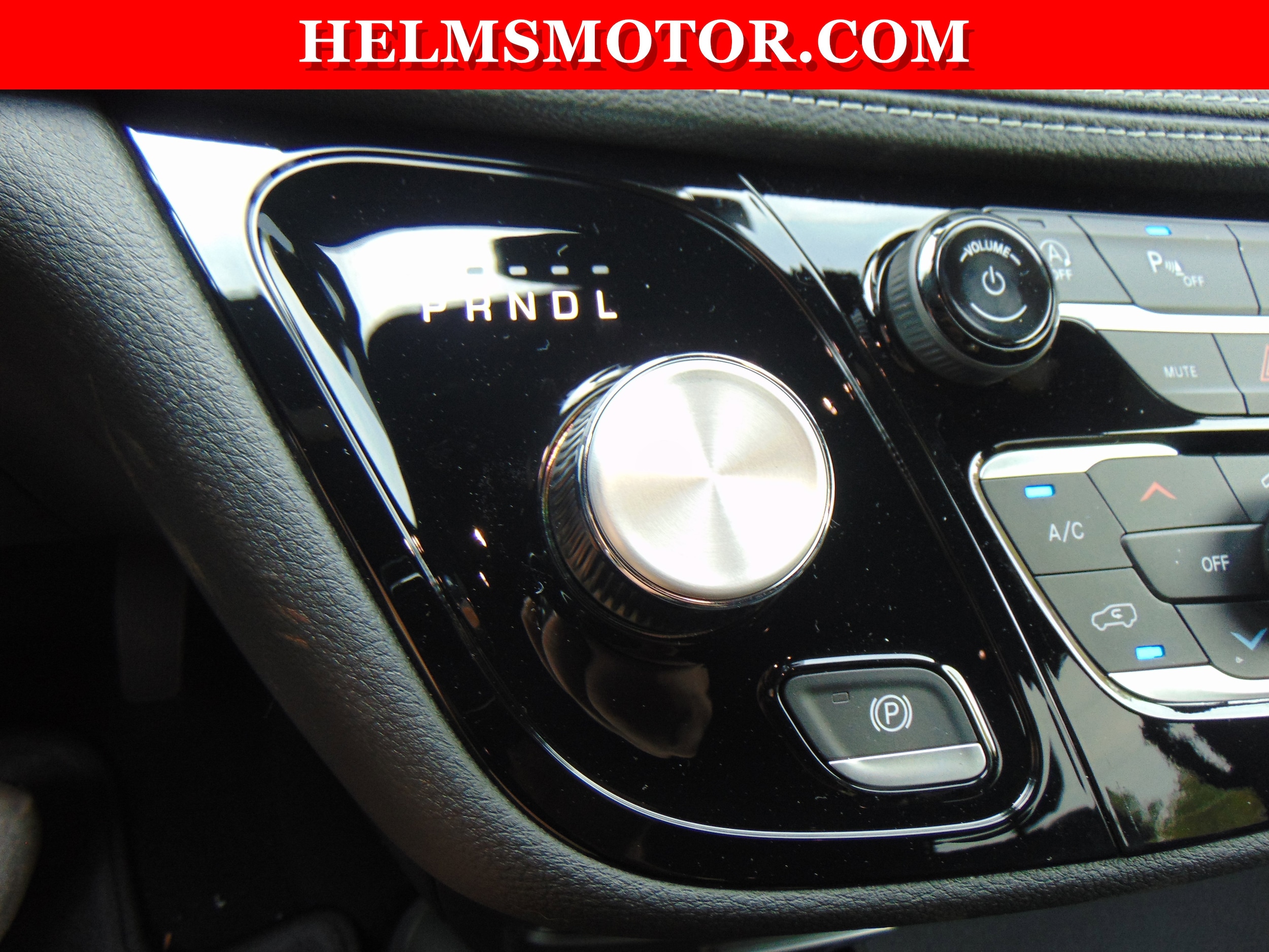 2026 Chrysler Pacifica Select - Photo 23