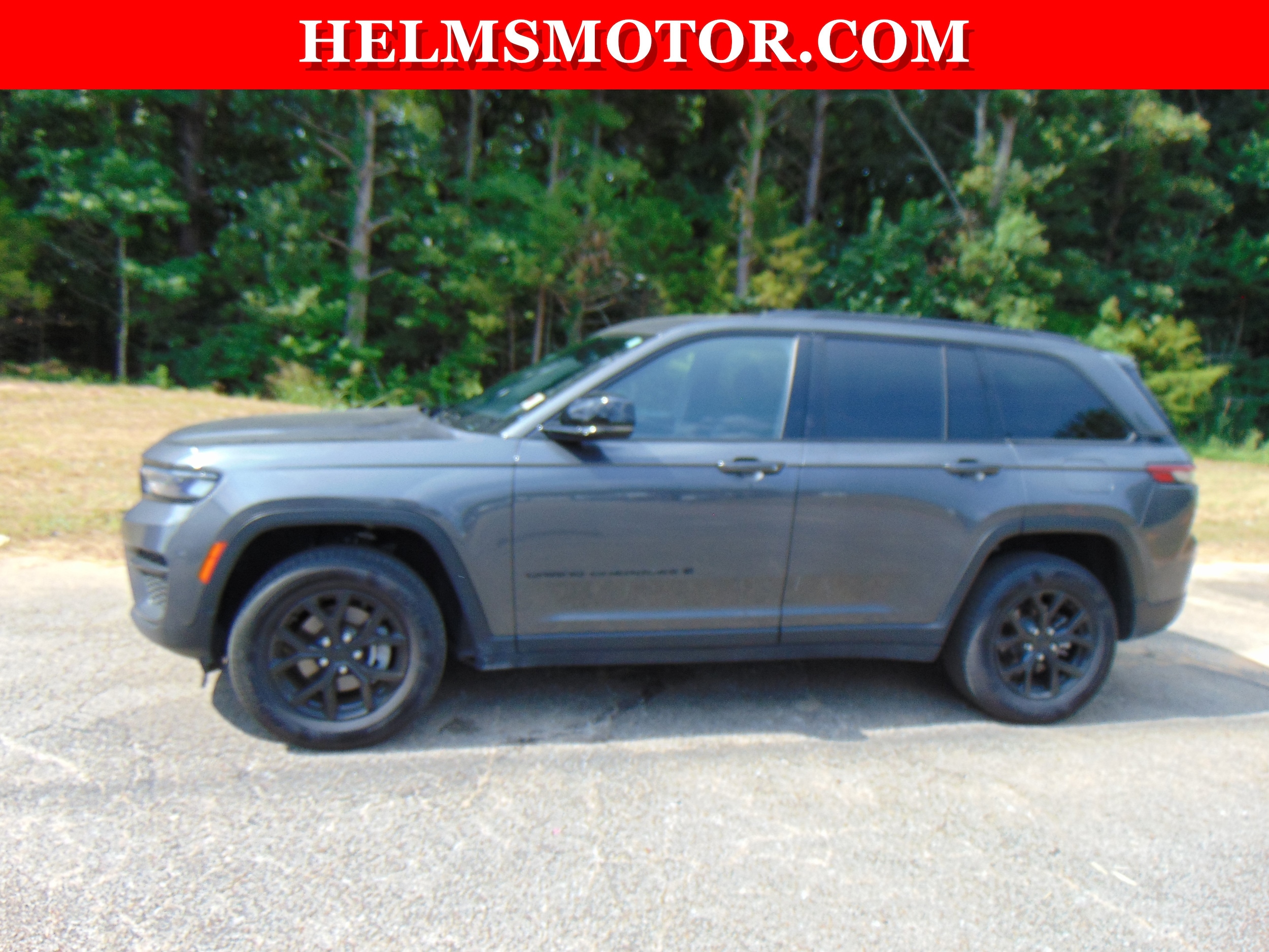 2024 Jeep Grand Cherokee Altitude 4x4's photo