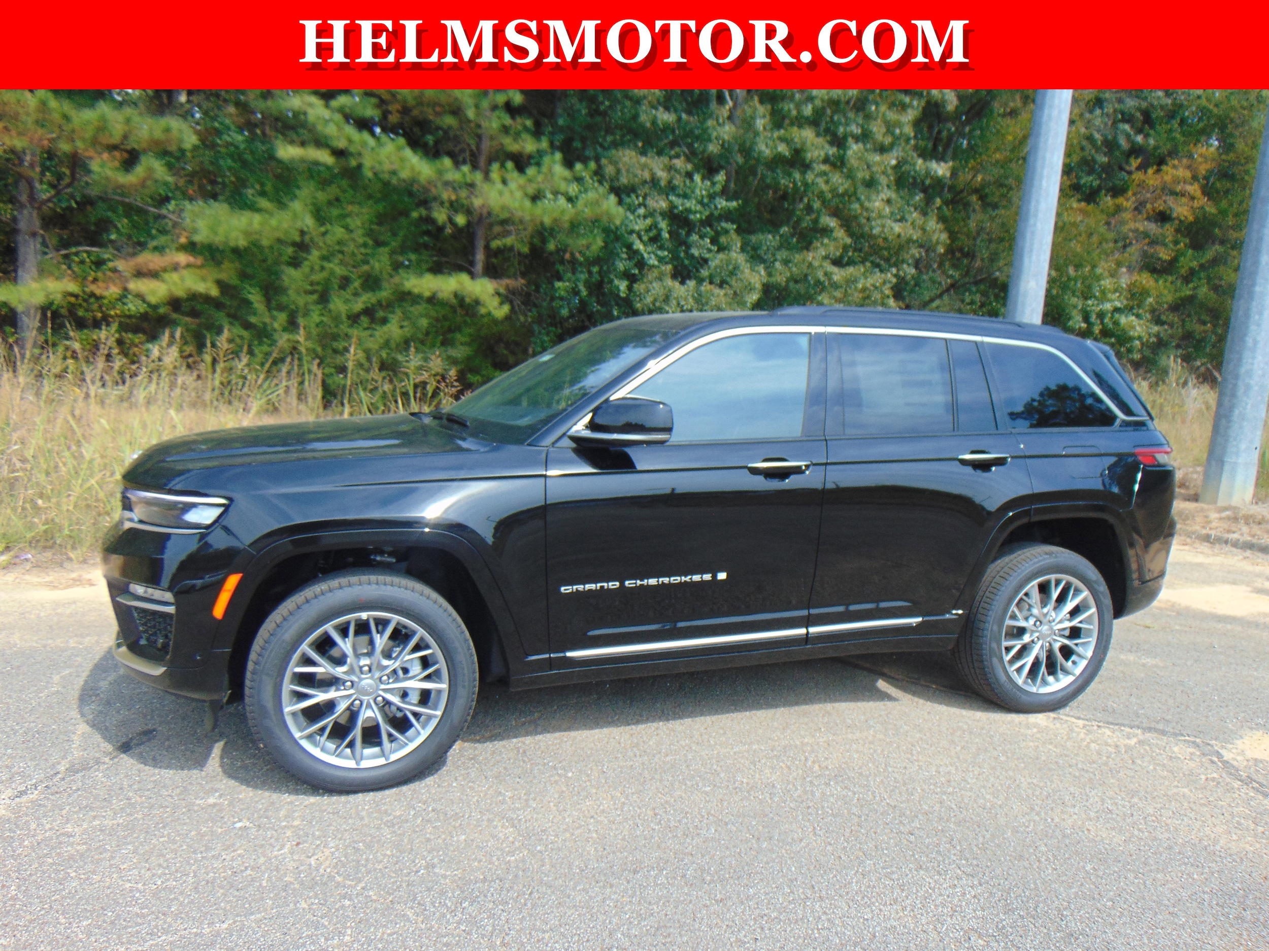 2025 Jeep Grand Cherokee Summit photo 4