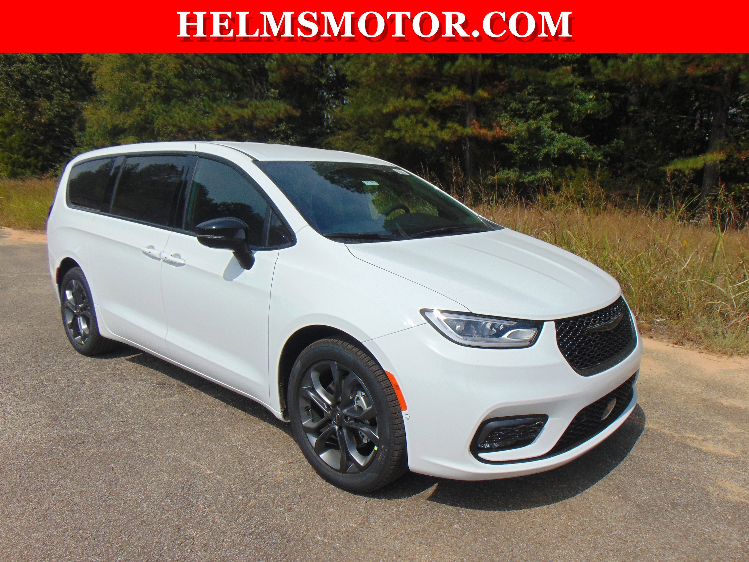 2026 Chrysler Pacifica Select - Photo 10
