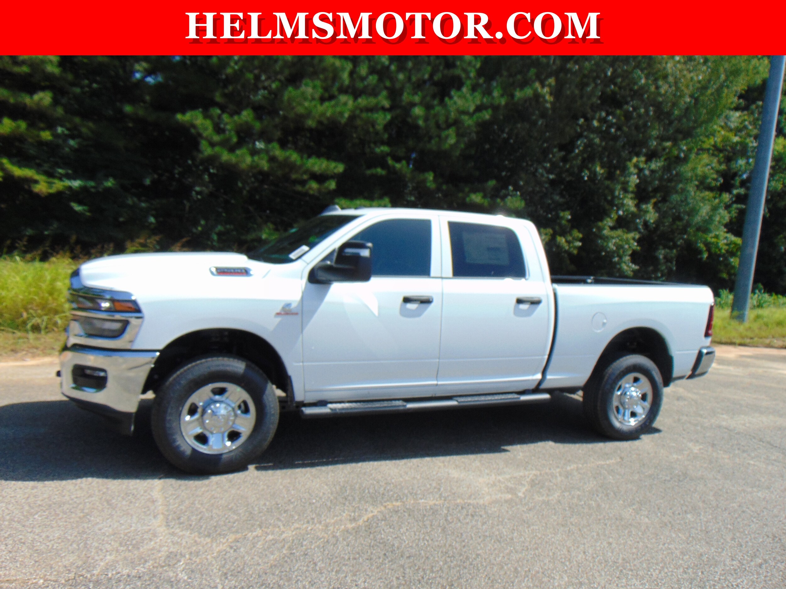 2025 Ram 2500 Tradesman photo 3
