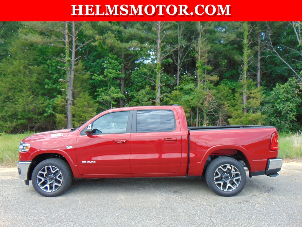New 2026 Ram 1500 LARAMIE CREW CAB 4X4 5'7 BOX Pickup