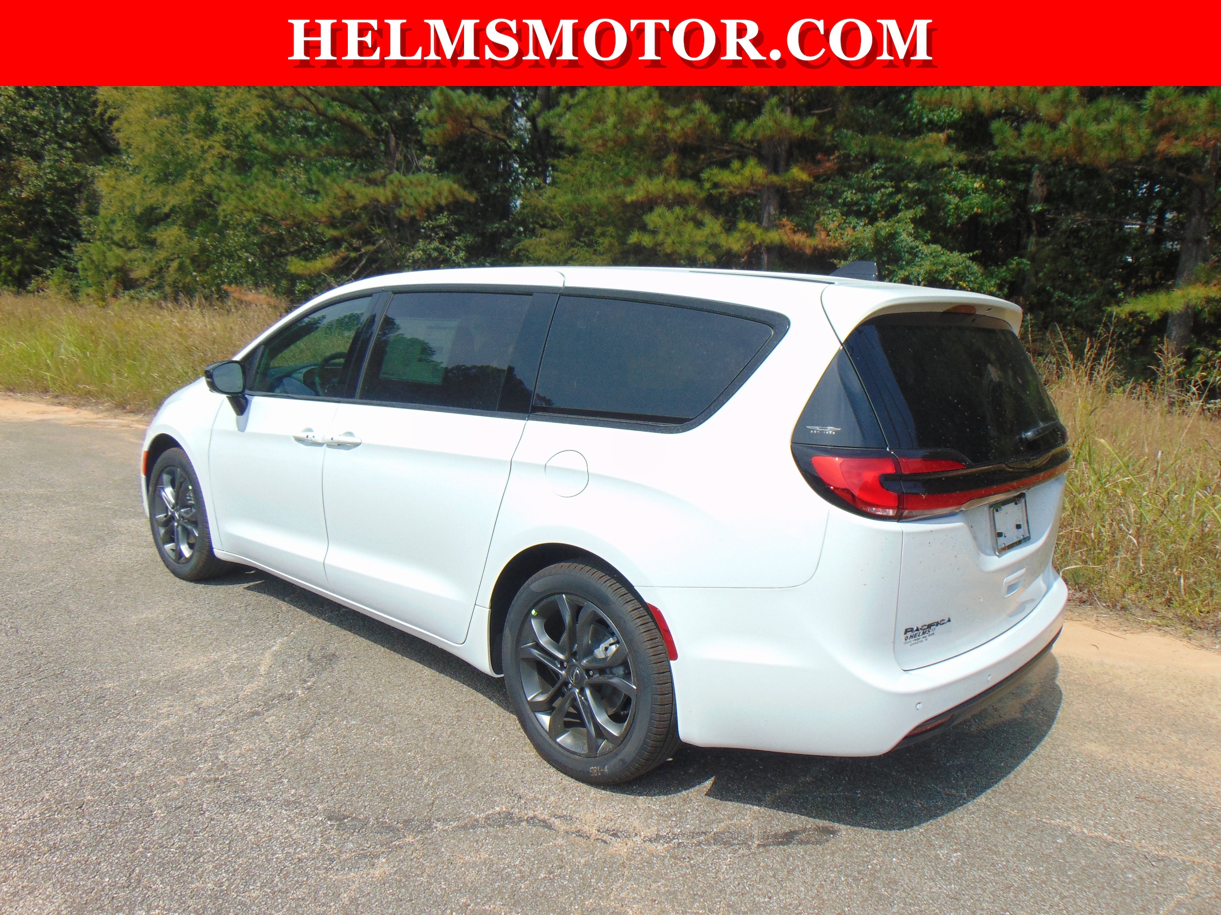 2026 Chrysler Pacifica Select - Photo 7