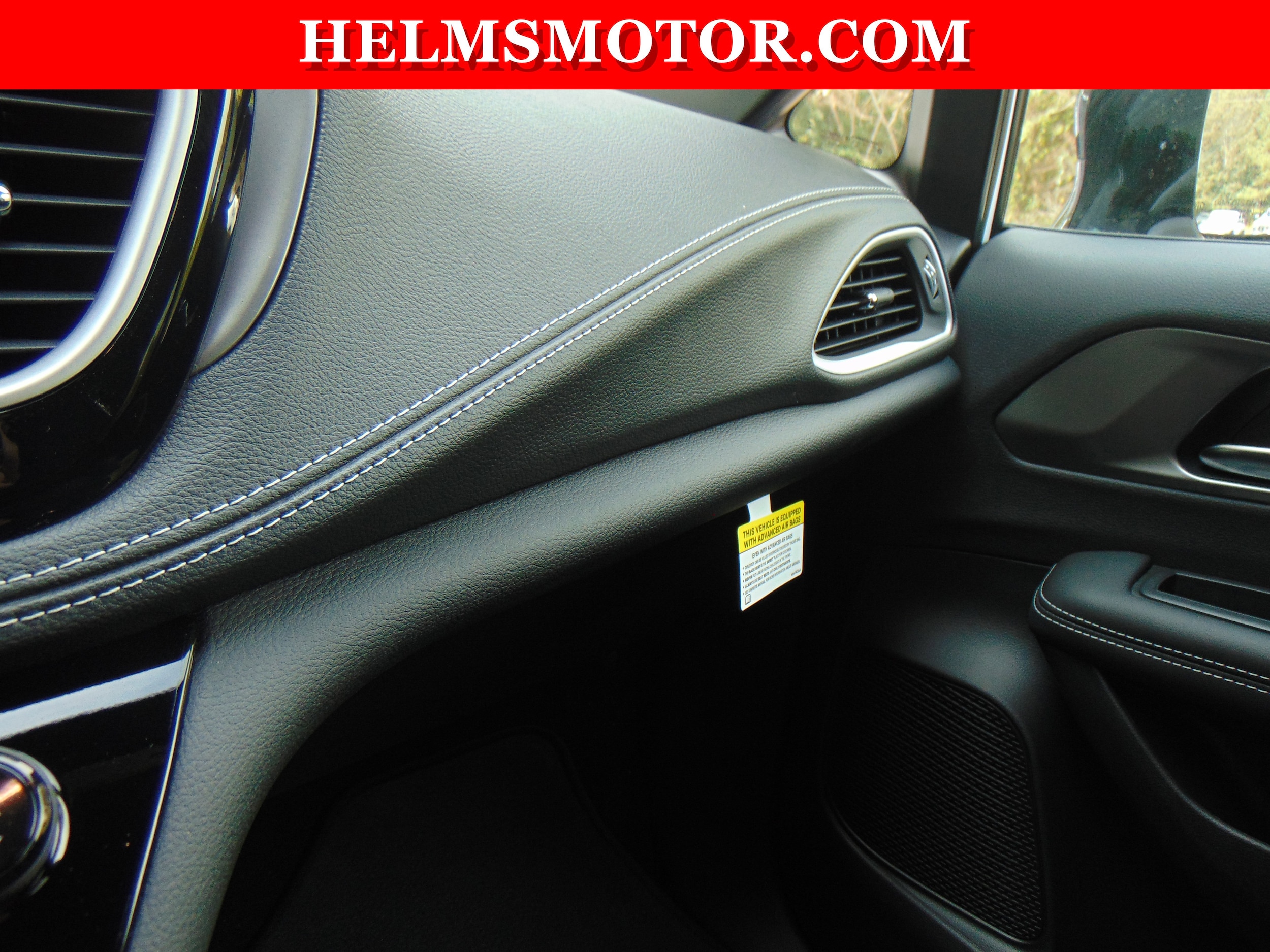 2026 Chrysler Pacifica Select - Photo 32