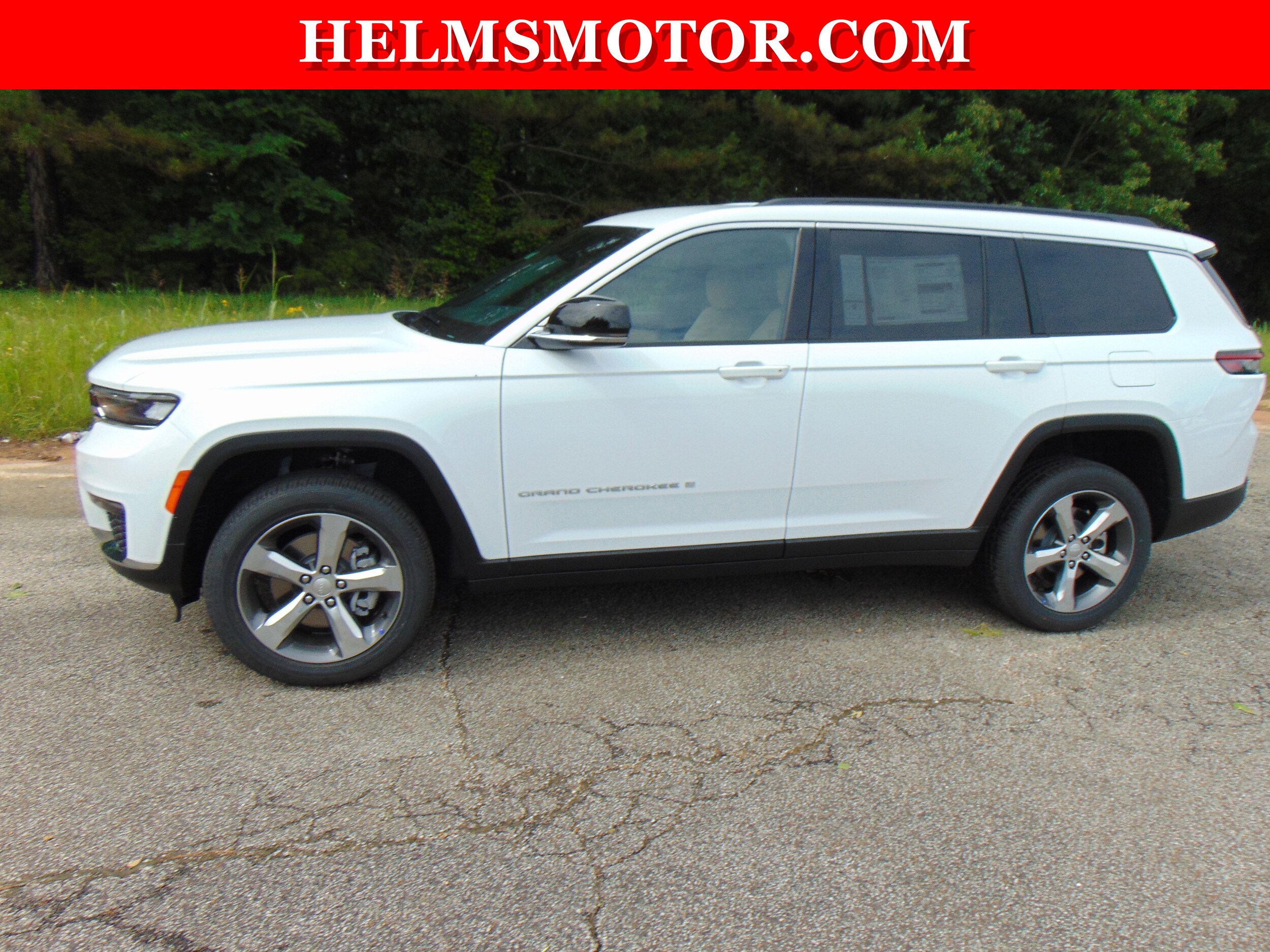 2025 Jeep Grand Cherokee Limited photo 2