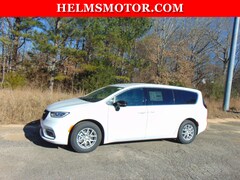 2026 Chrysler Pacifica SELECT Passenger Van