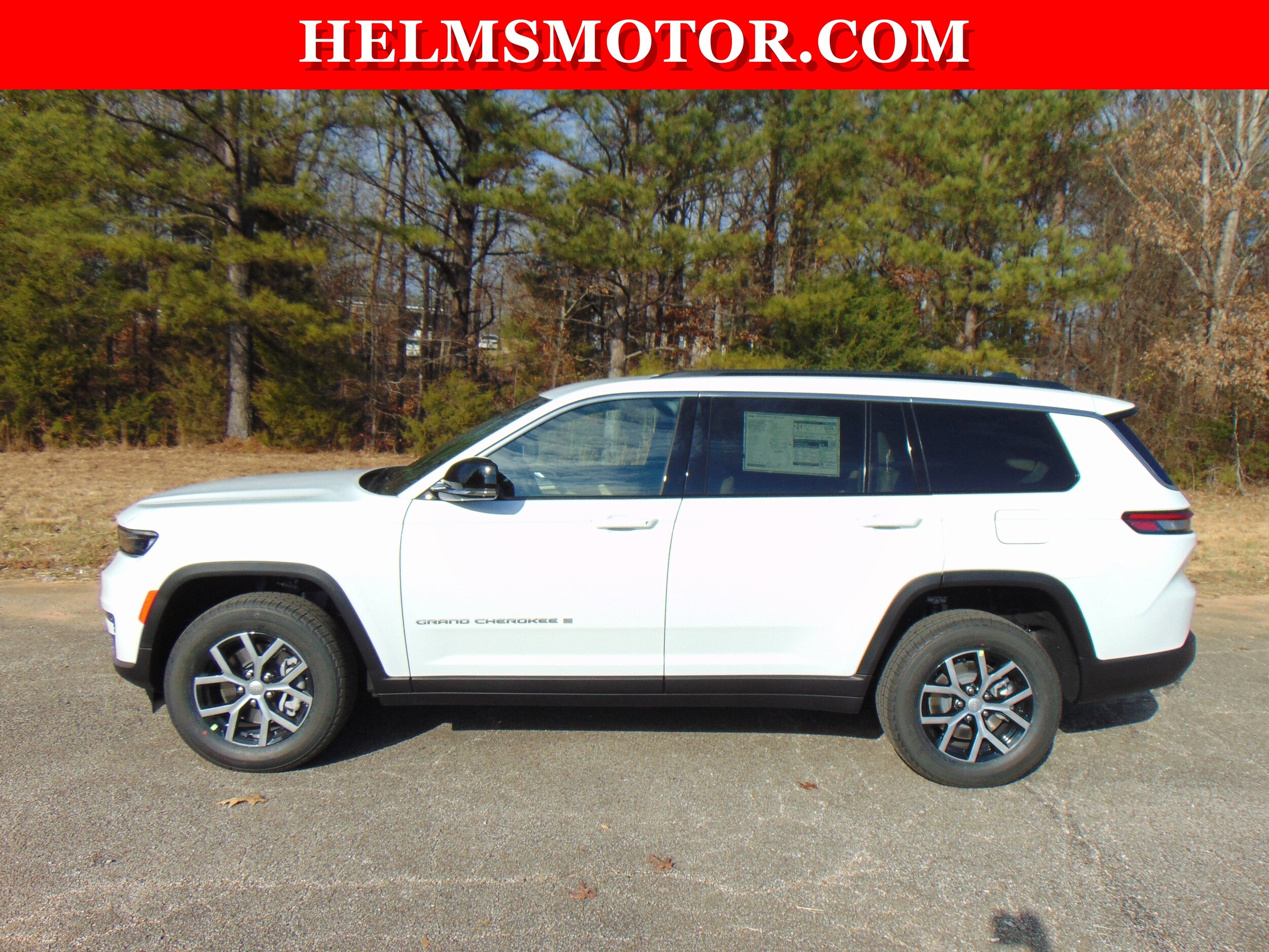 2025 Jeep Grand Cherokee Limited photo 3