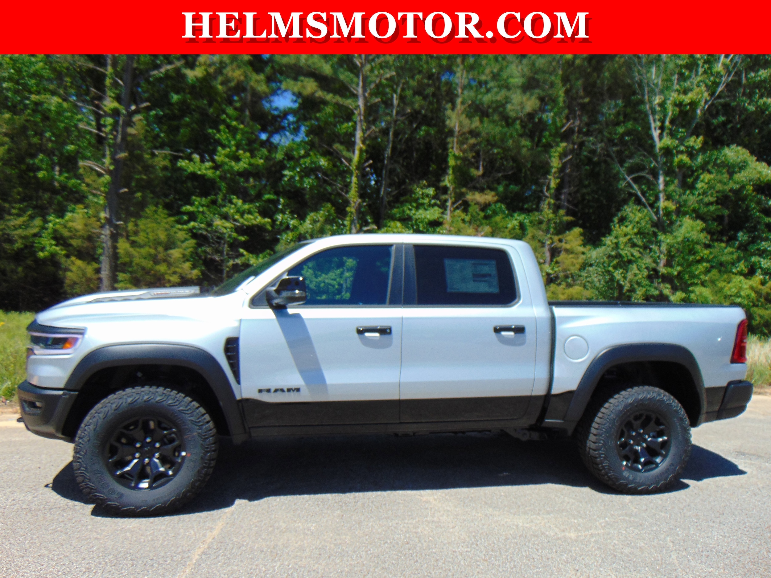 2026 RAM 1500 RHO 4x4 Crew Cab 5'7's photo