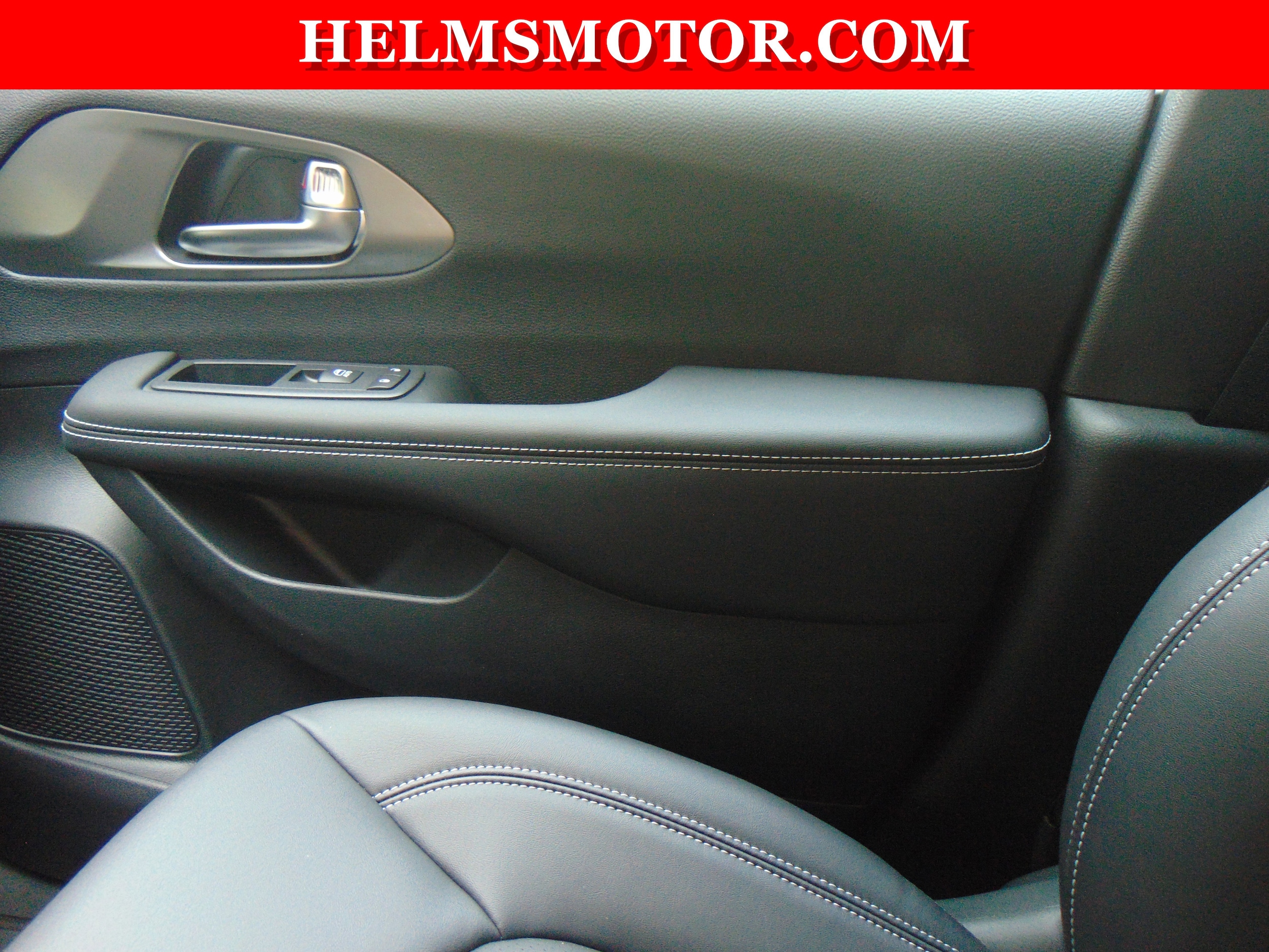 2026 Chrysler Pacifica Select - Photo 33
