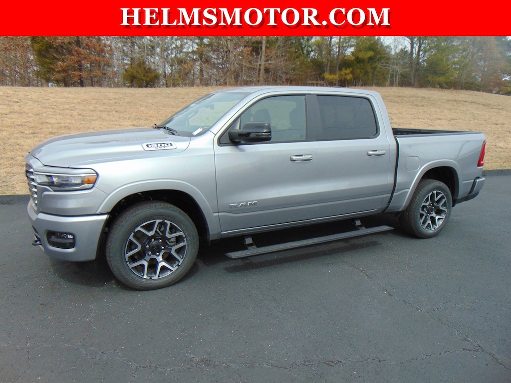 New 2025 Ram 1500 LARAMIE CREW CAB 4X4 5'7 BOX Pickup