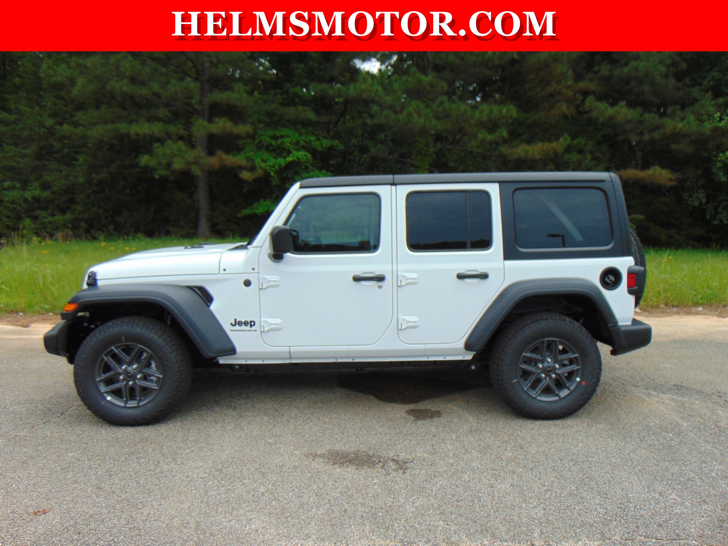 2025 Jeep Wrangler Sport RHD photo 2