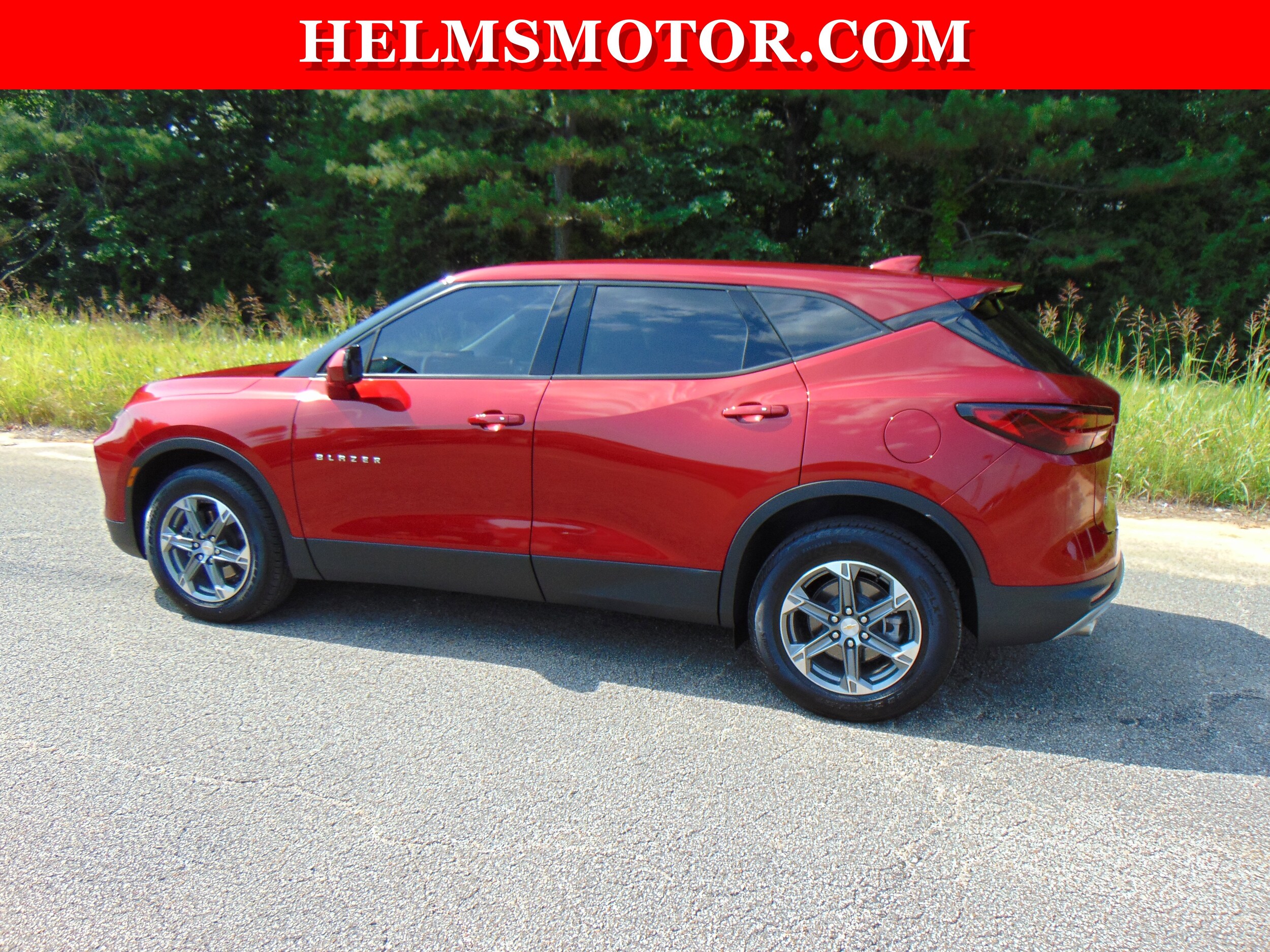 2024 Chevrolet Blazer 2LT photo 2