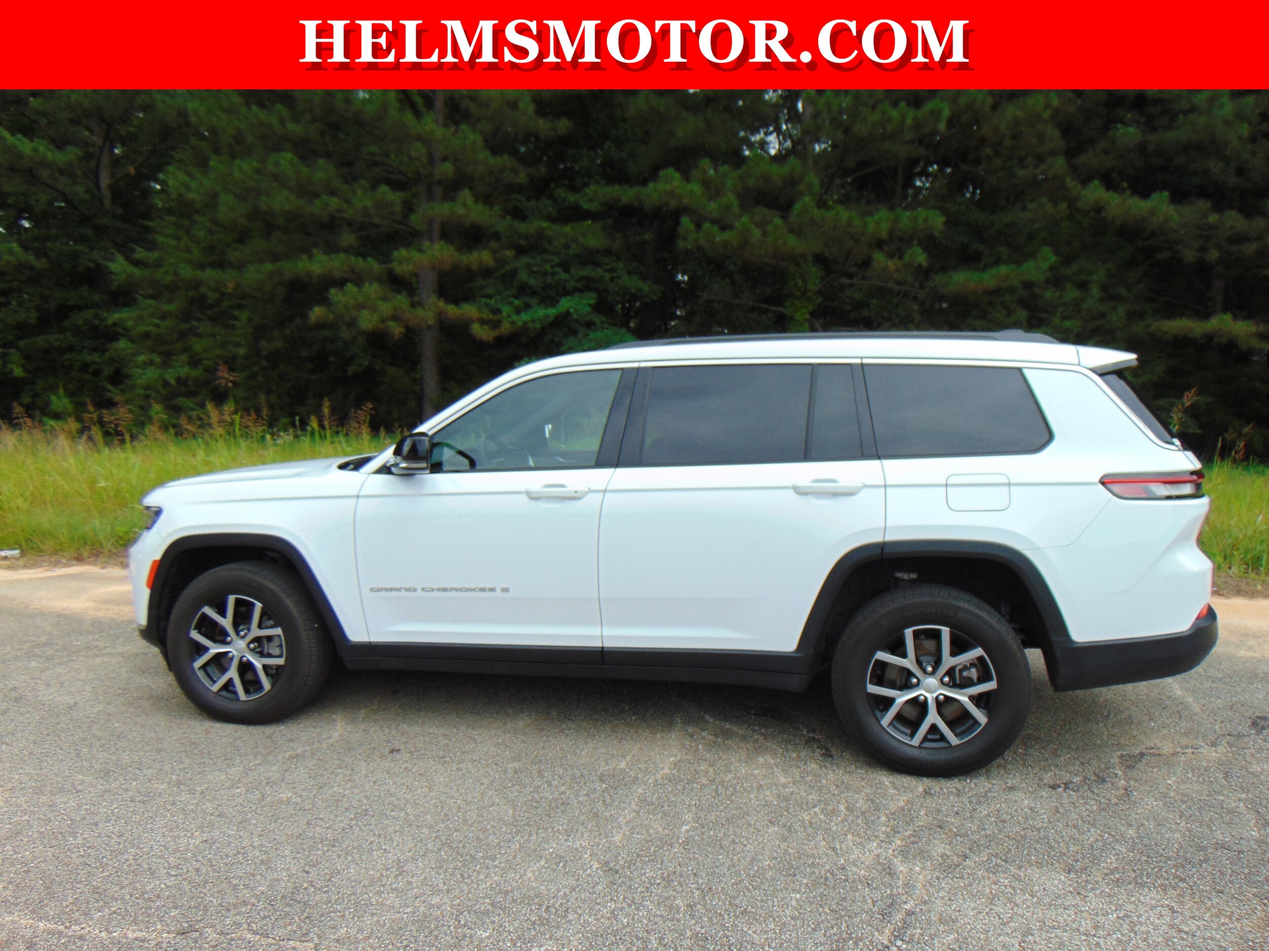 2024 Jeep Grand Cherokee Limited photo 2