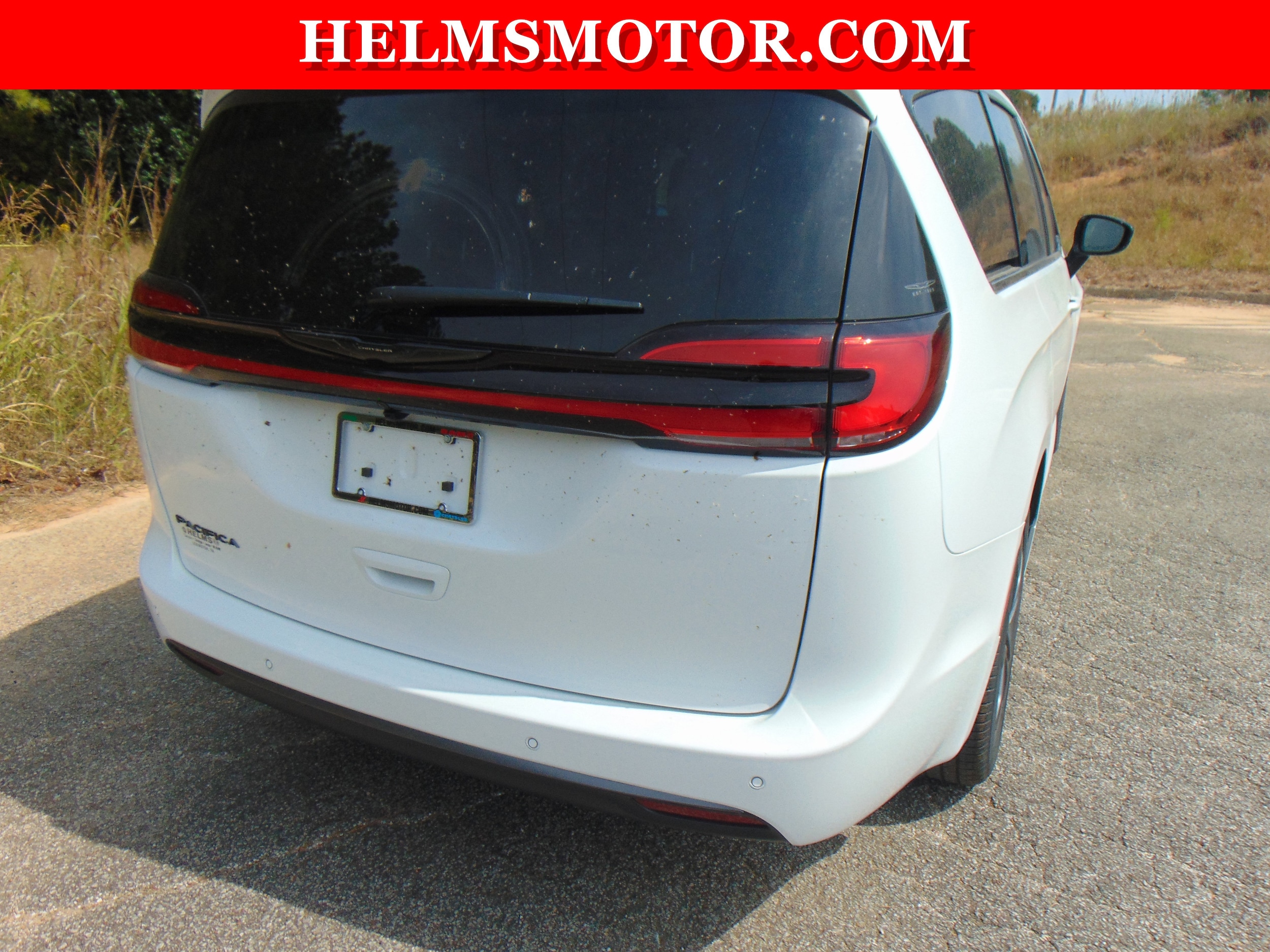 2026 Chrysler Pacifica Select - Photo 17