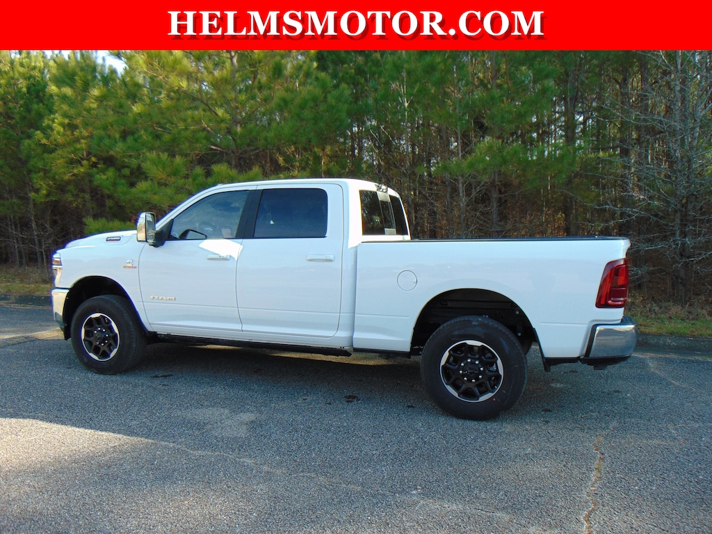 New 2025 Ram 2500 LARAMIE CREW CAB 4X4 6'4 BOX Pickup