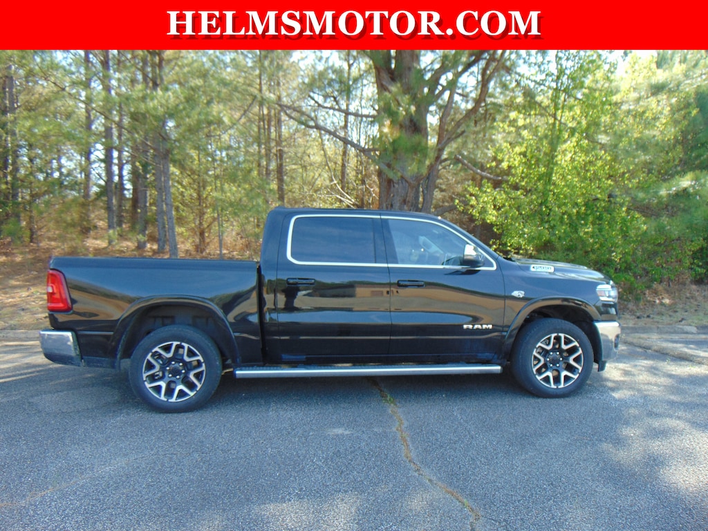 New 2026 Ram 1500 LARAMIE CREW CAB 4X4 5'7 BOX Pickup