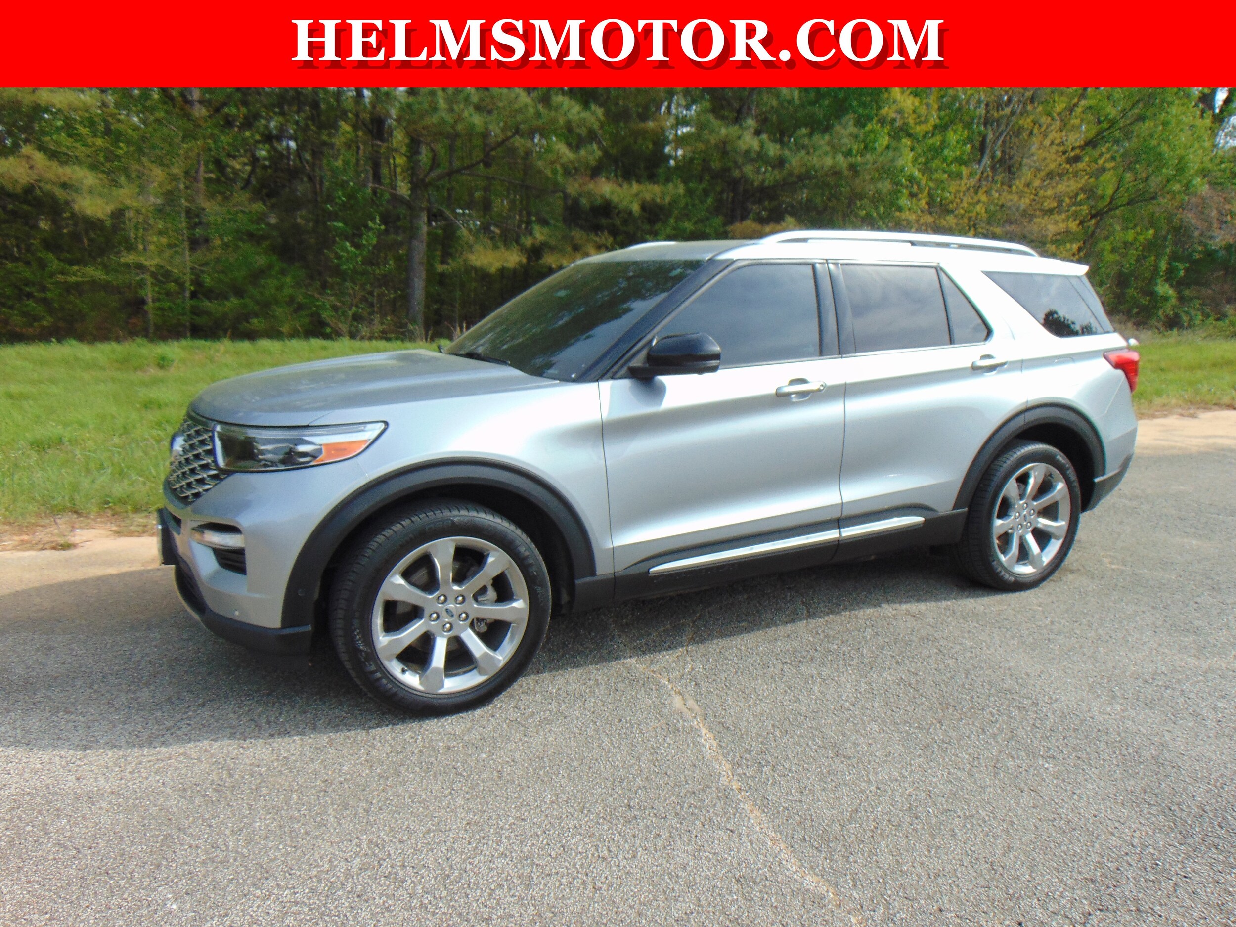 2020 Ford Explorer Platinum photo 3