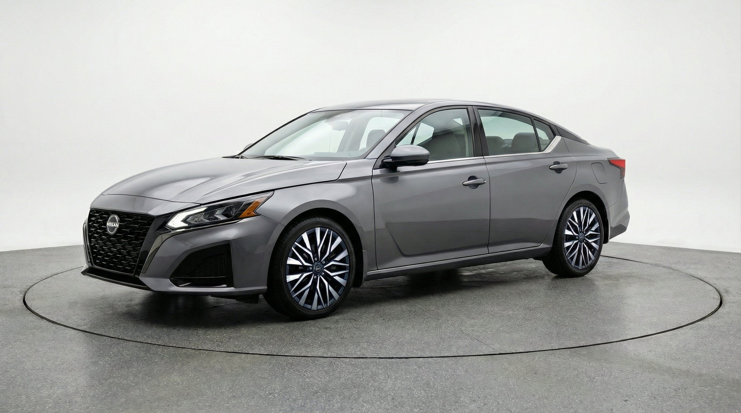 Thumbnail: 2025 Nissan Altima - 3