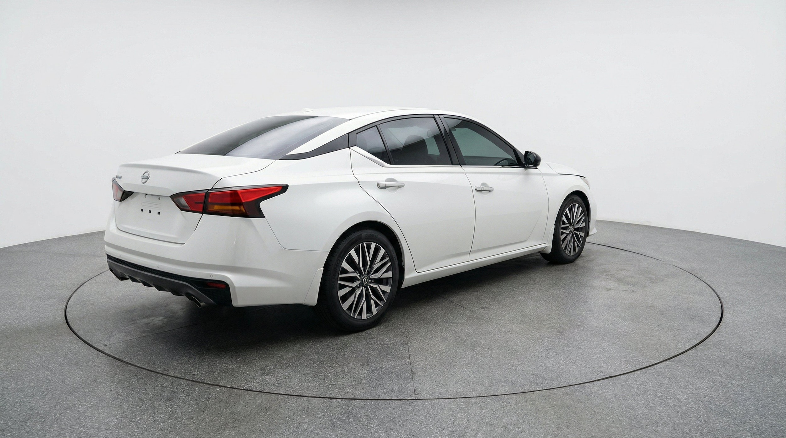 Thumbnail: 2025 Nissan Altima - 9