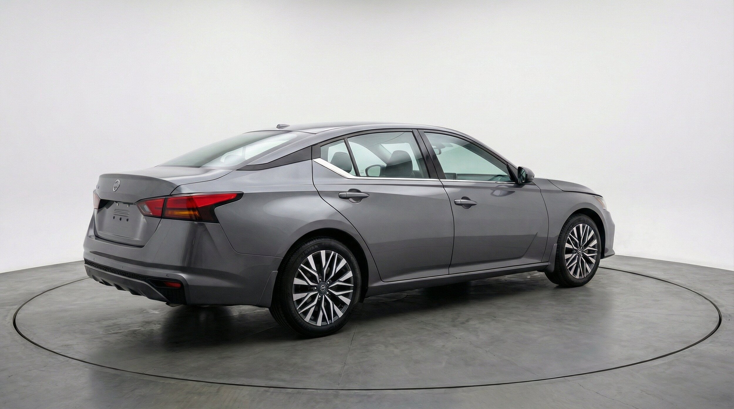 Thumbnail: 2025 Nissan Altima - 9