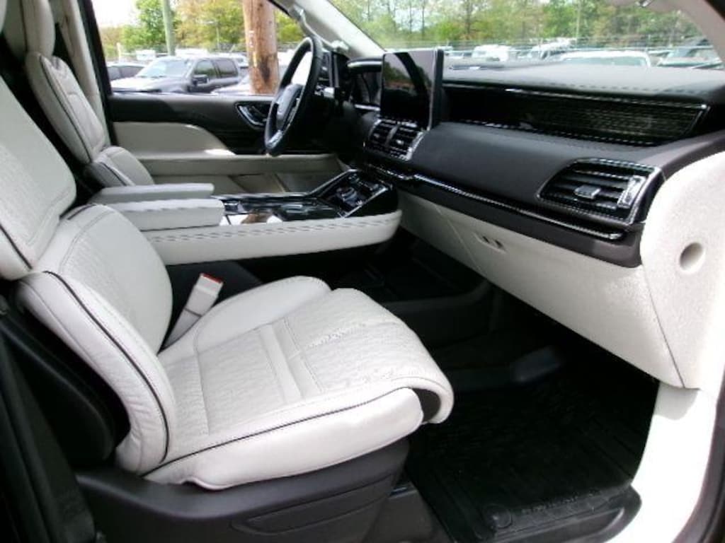 Certified 2023 Lincoln Navigator Black Label SUV