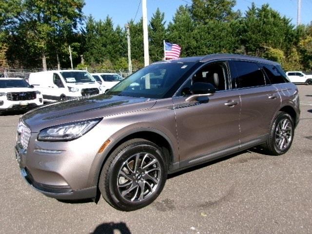 2021 Lincoln Corsair Base's photo