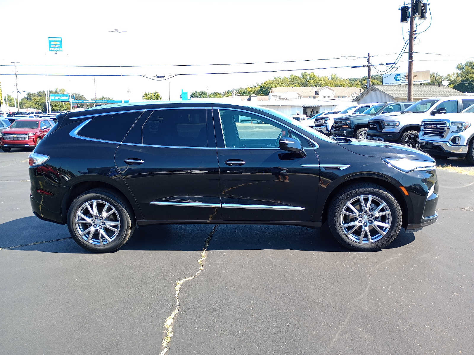 Used 2022 Buick Enclave Premium with VIN 5GAEVBKW3NJ105087 for sale in Henderson, KY