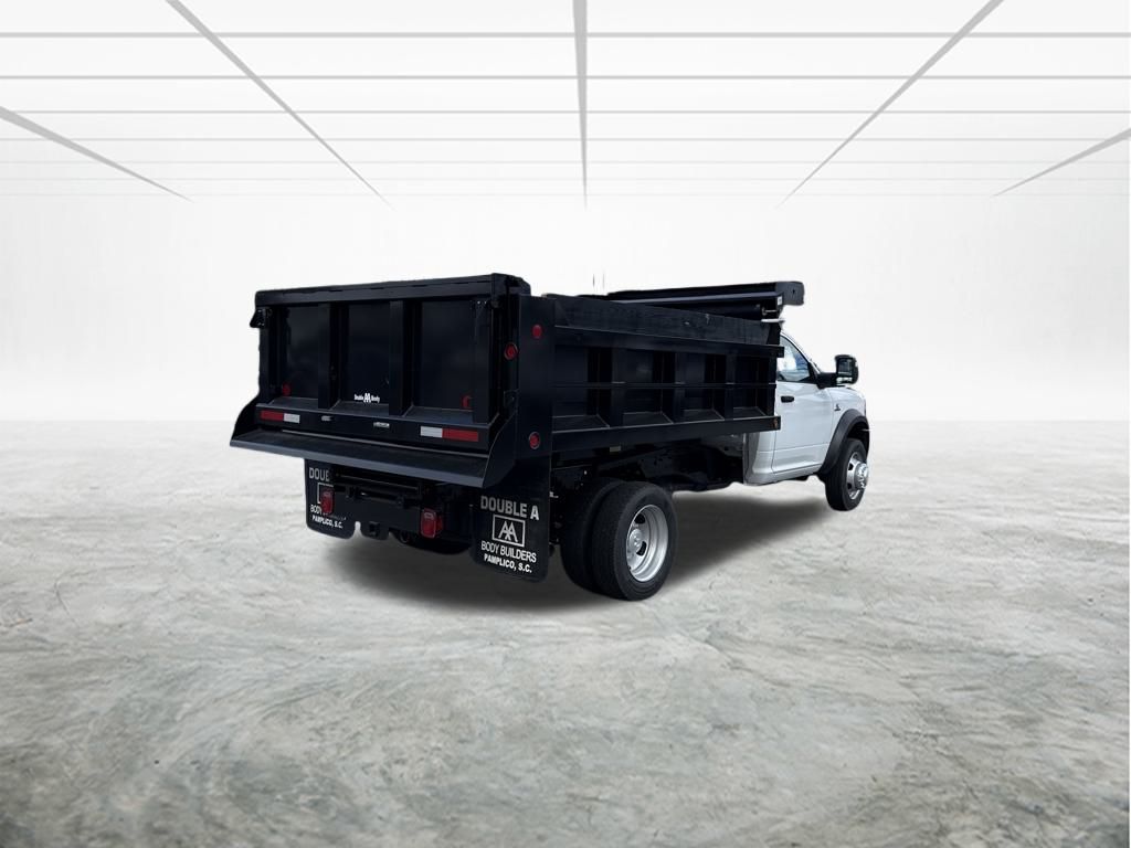 2025 Ram 5500 photo 3