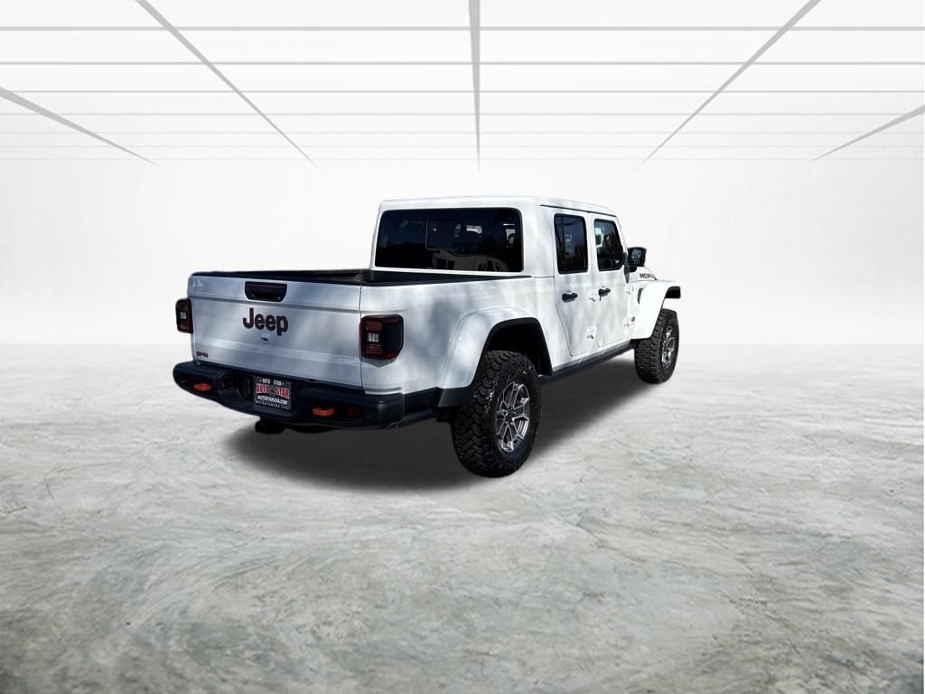 2026 Jeep Gladiator Mojave photo 3