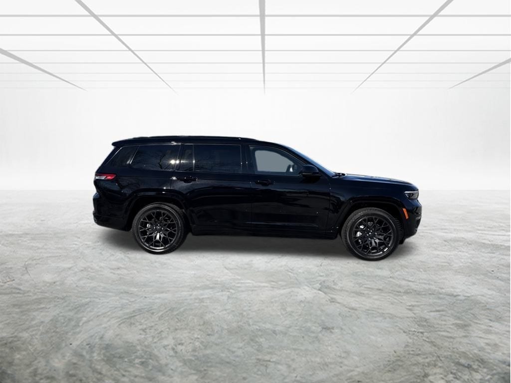 New 2025 Jeep Grand Cherokee L Summit Sport Utility