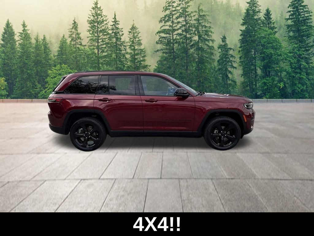2023 Jeep Grand Cherokee Altitude photo 2