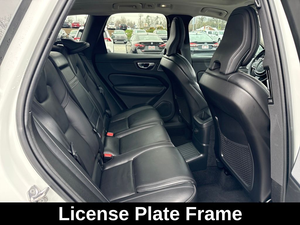 2022 Volvo XC60 Inscription - Photo 27