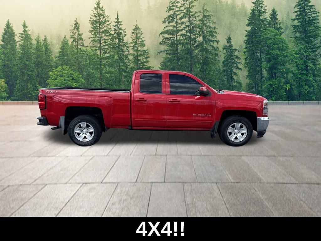 2018 Chevrolet Silverado 1500 LT photo 2