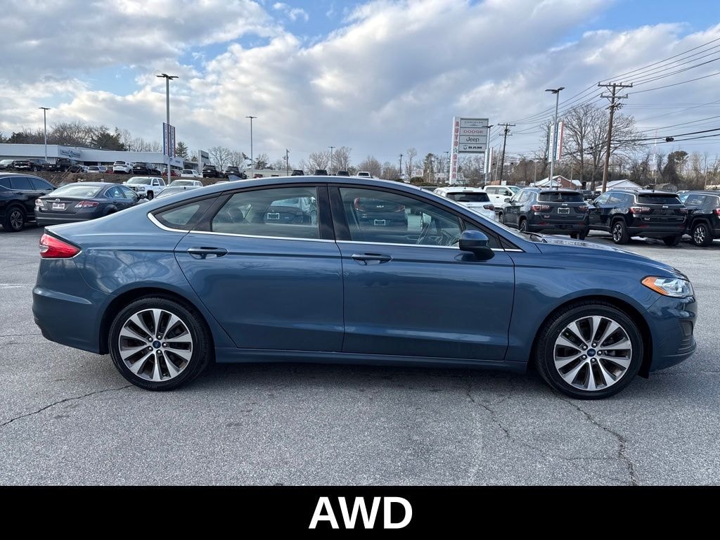 Used 2019 Ford Fusion SE Sedan