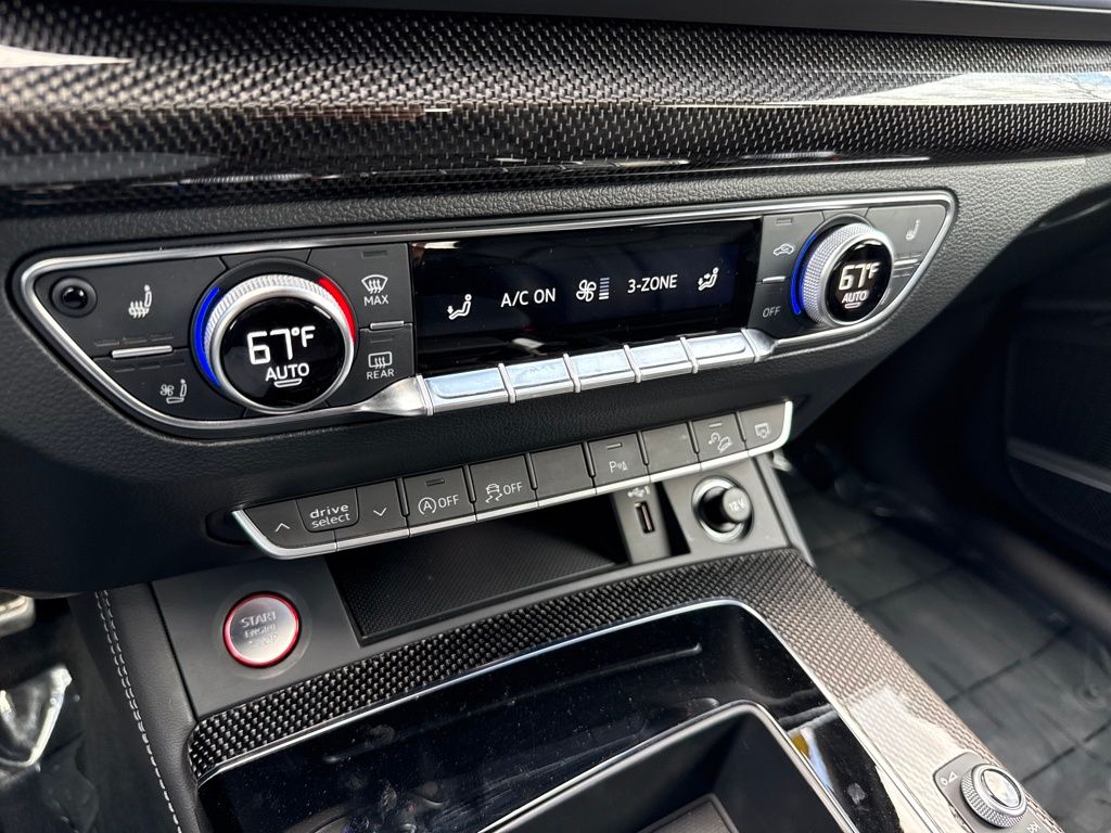 2024 Audi SQ5 Sportback Premium Plus - Photo 45