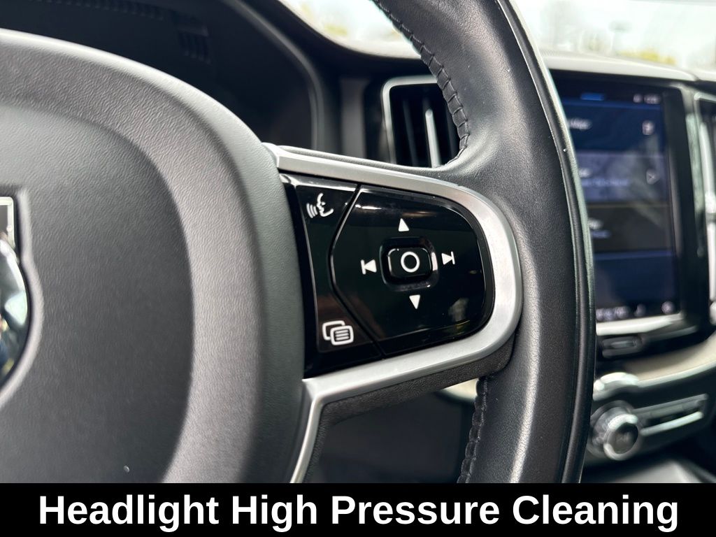 2022 Volvo XC60 Inscription - Photo 35
